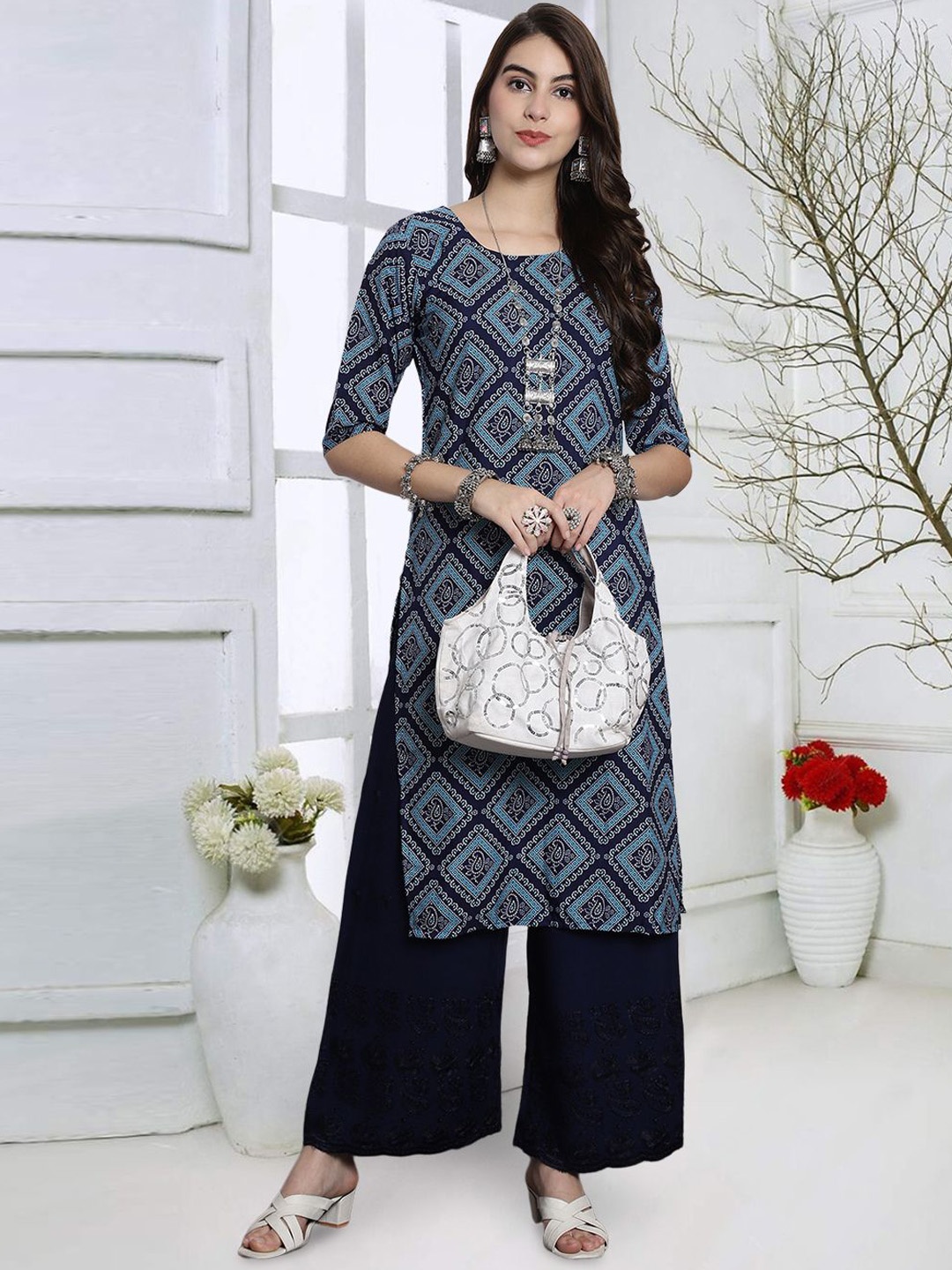 

7Threads Women Geometric Dyed Keyhole Neck Mirror Work Floral Crepe Kurta, Multi