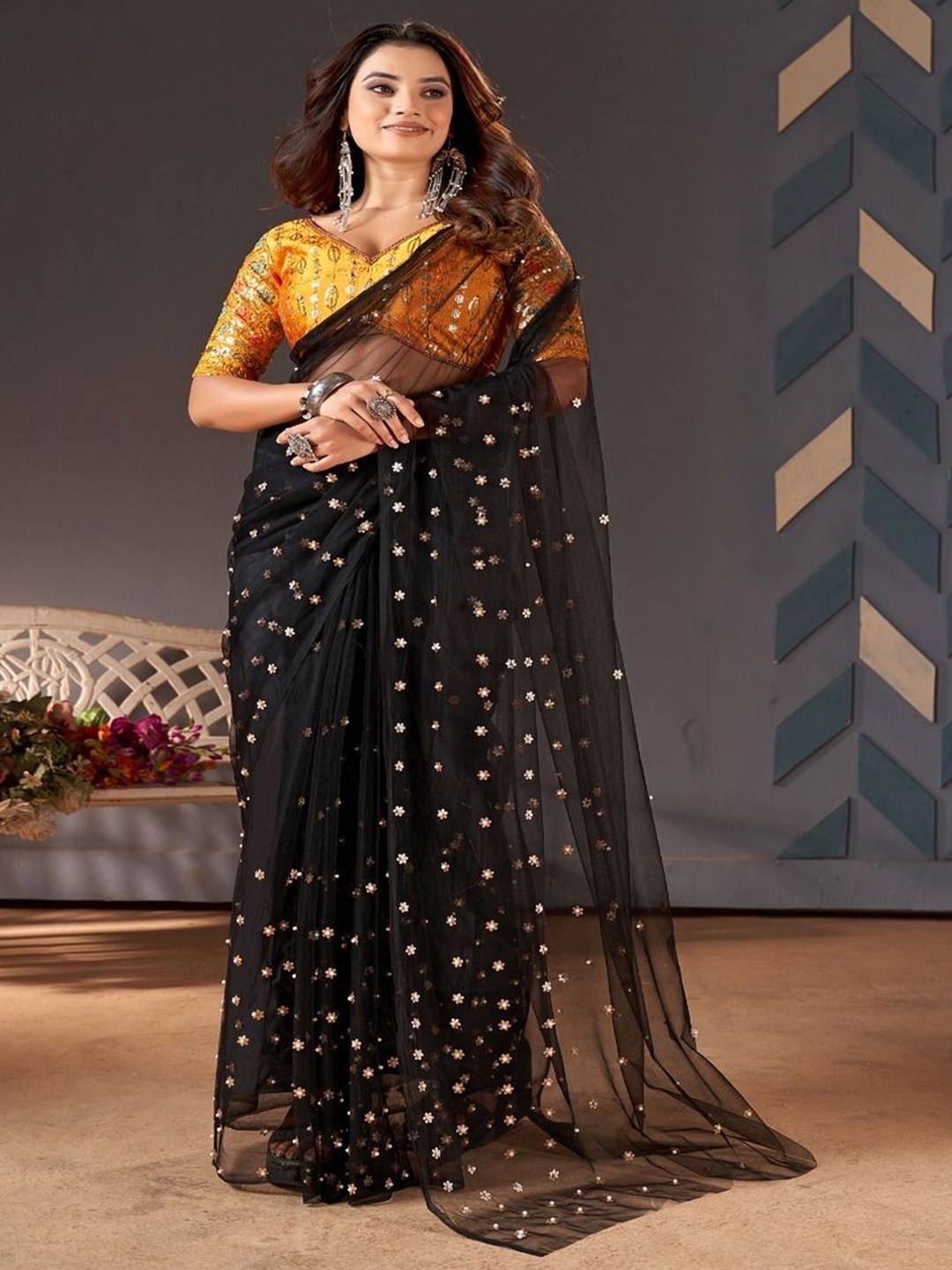 

Sanwariya Silk Ethnic Motifs Sequinned Net Saree, Black