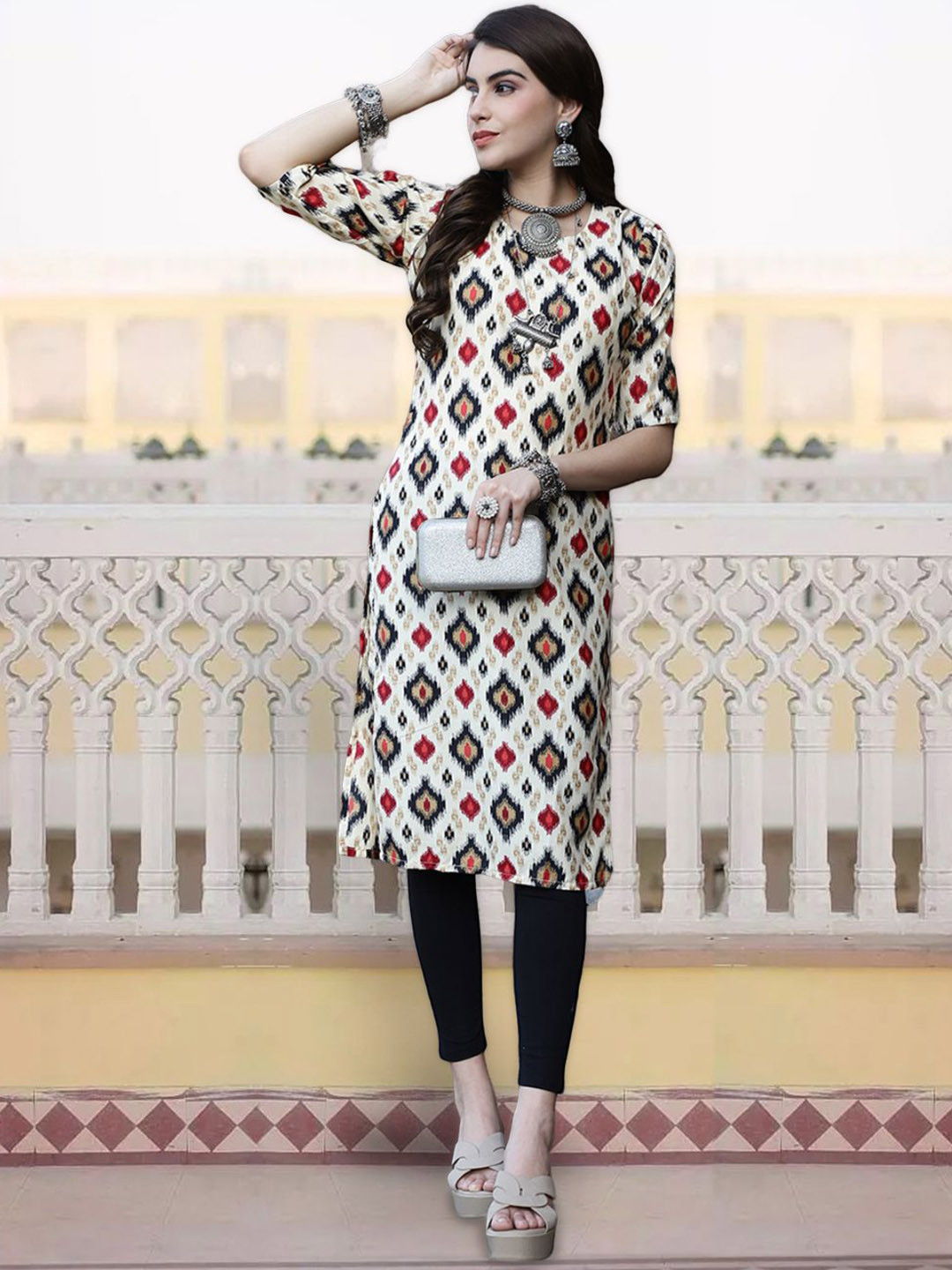 

7Threads Women Geometric Checked Sequinned Floral Crepe Kurta, Multi