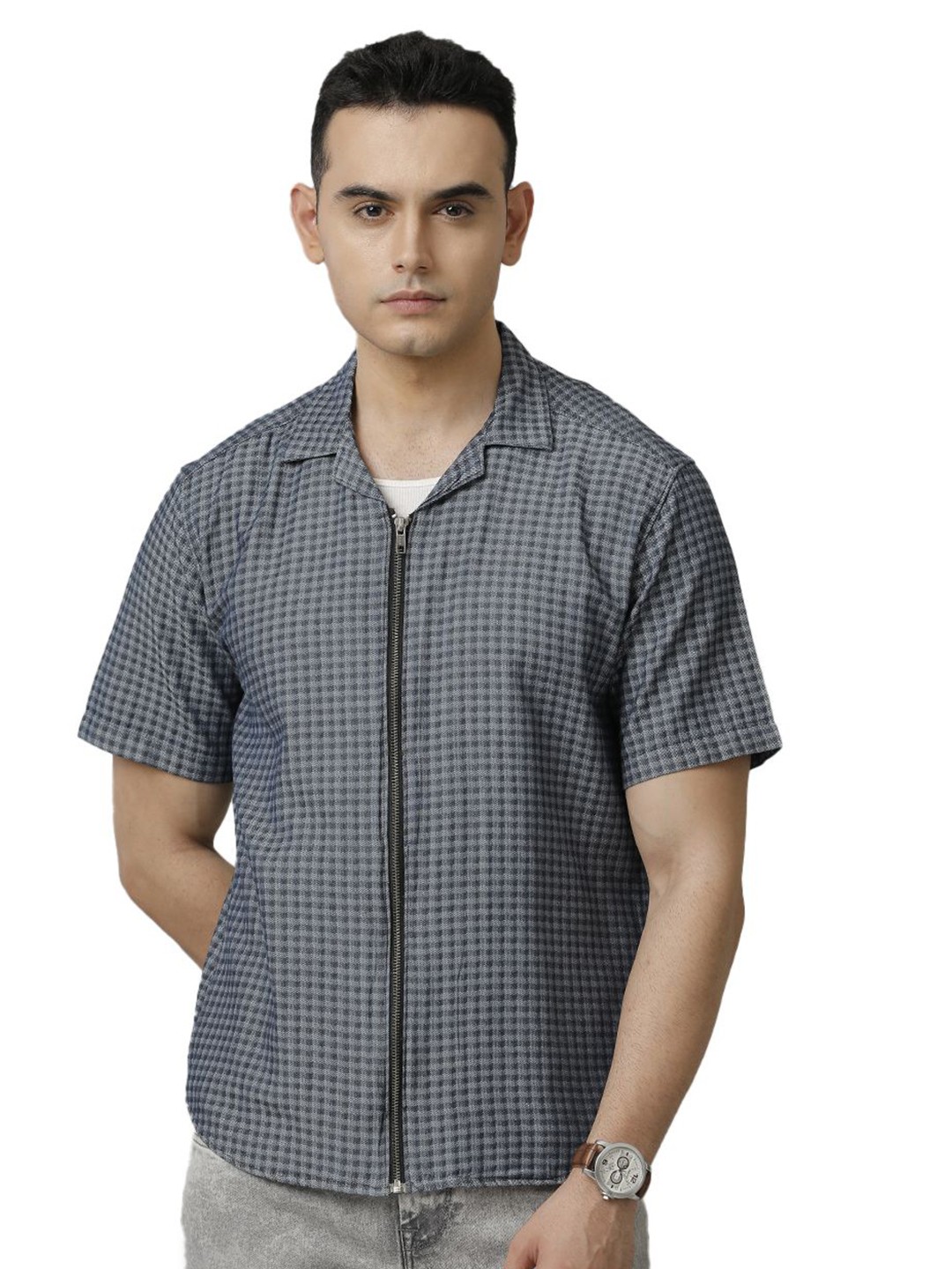 

Voi Jeans Men Opaque Checked Casual Shirt, Blue