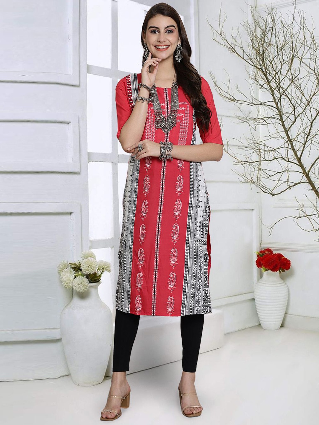 

7Threads Women Quirky Sequinned Floral Crepe Kurta, Multi