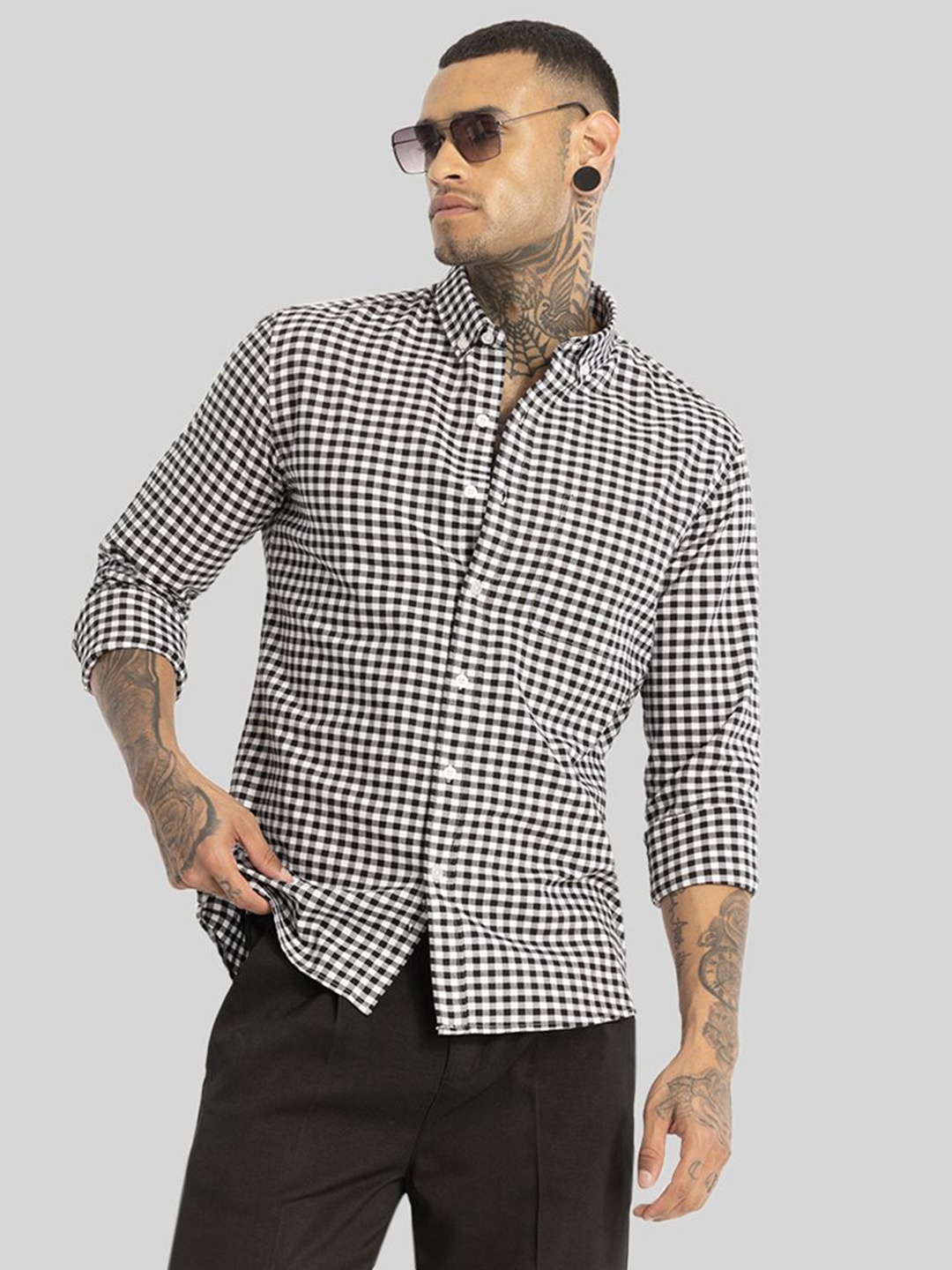

Snitch Men Smart Button-Down Collar Gingham Checked Cotton Slim Fit Casual Shirt, Black