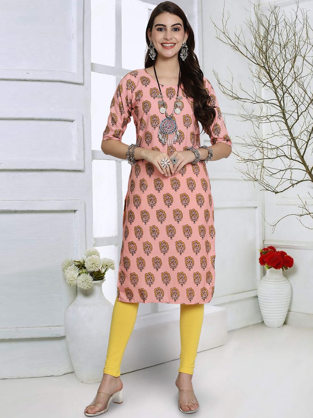 

7Threads Floral Printed Straight Kurta, Peach