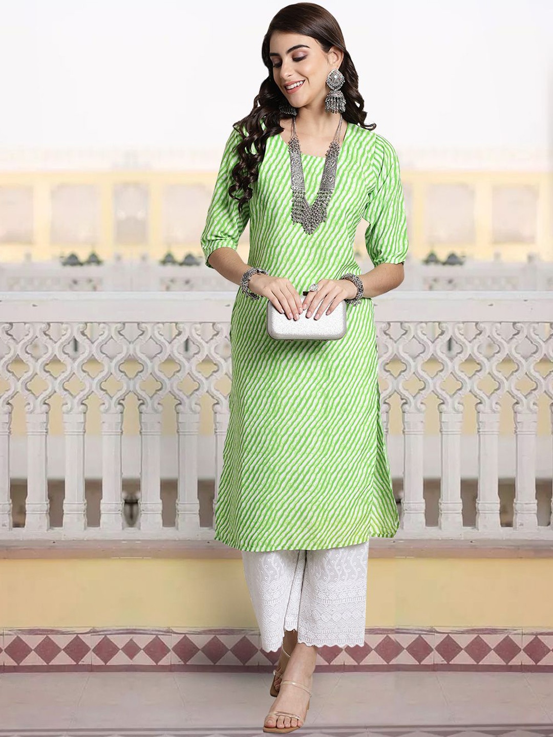 

KALINI Geometric Printed Round Neck Straight Kurta, Green