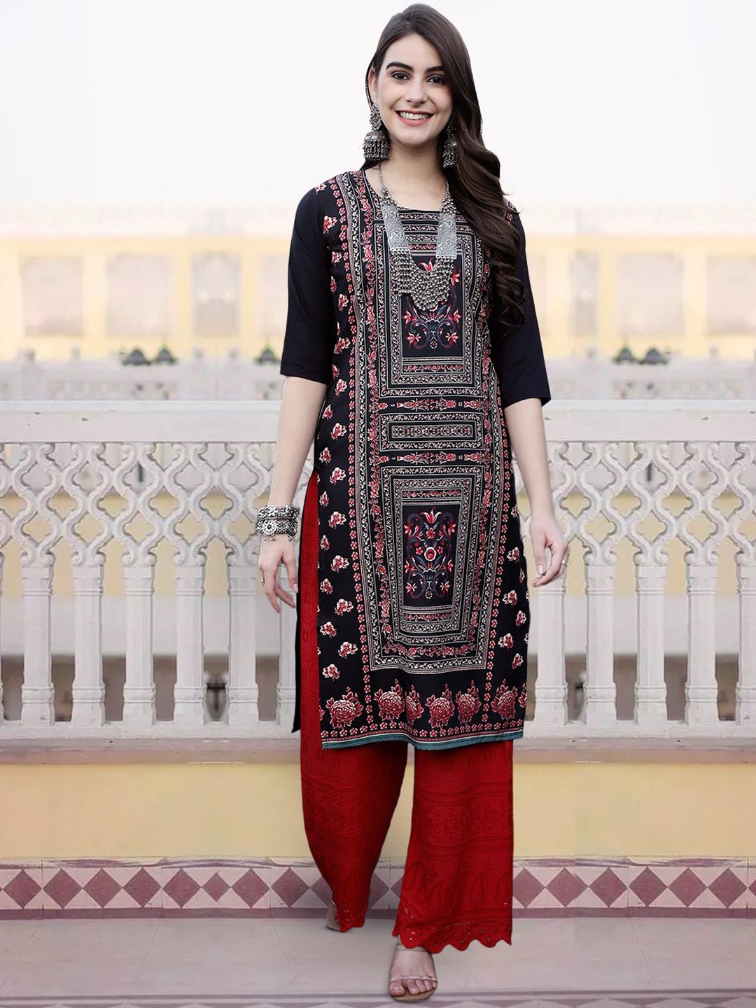 

7Threads Floral Printed Round Neck Crepe Straight Kurta, Black