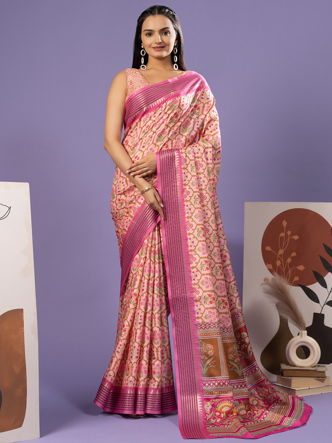 

RACHNA Floral Printed Saree, Pink
