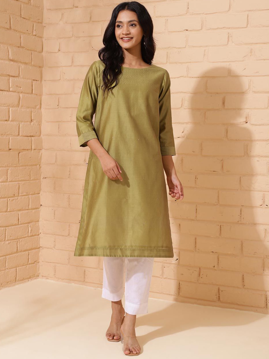 

Fabindia Round Neck Thread Work Cotton Silk A-Line Kurta, Green