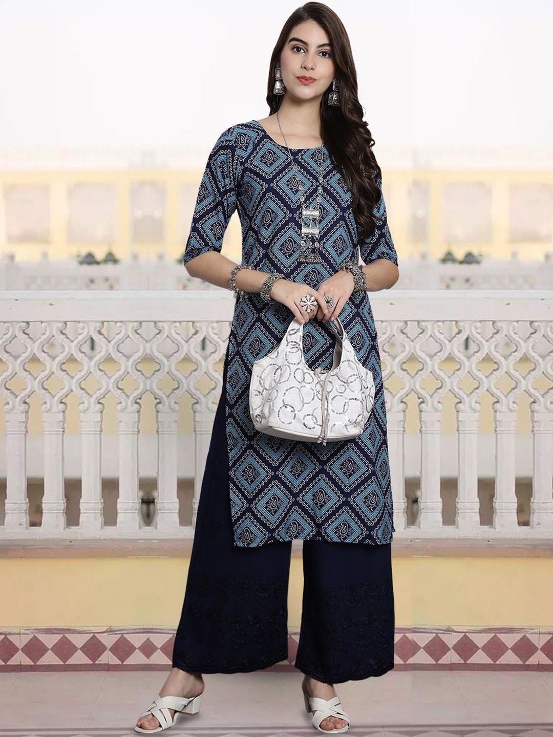 

7Threads Ethnic Motifs Printed Round Neck Straight Kurta, Navy blue