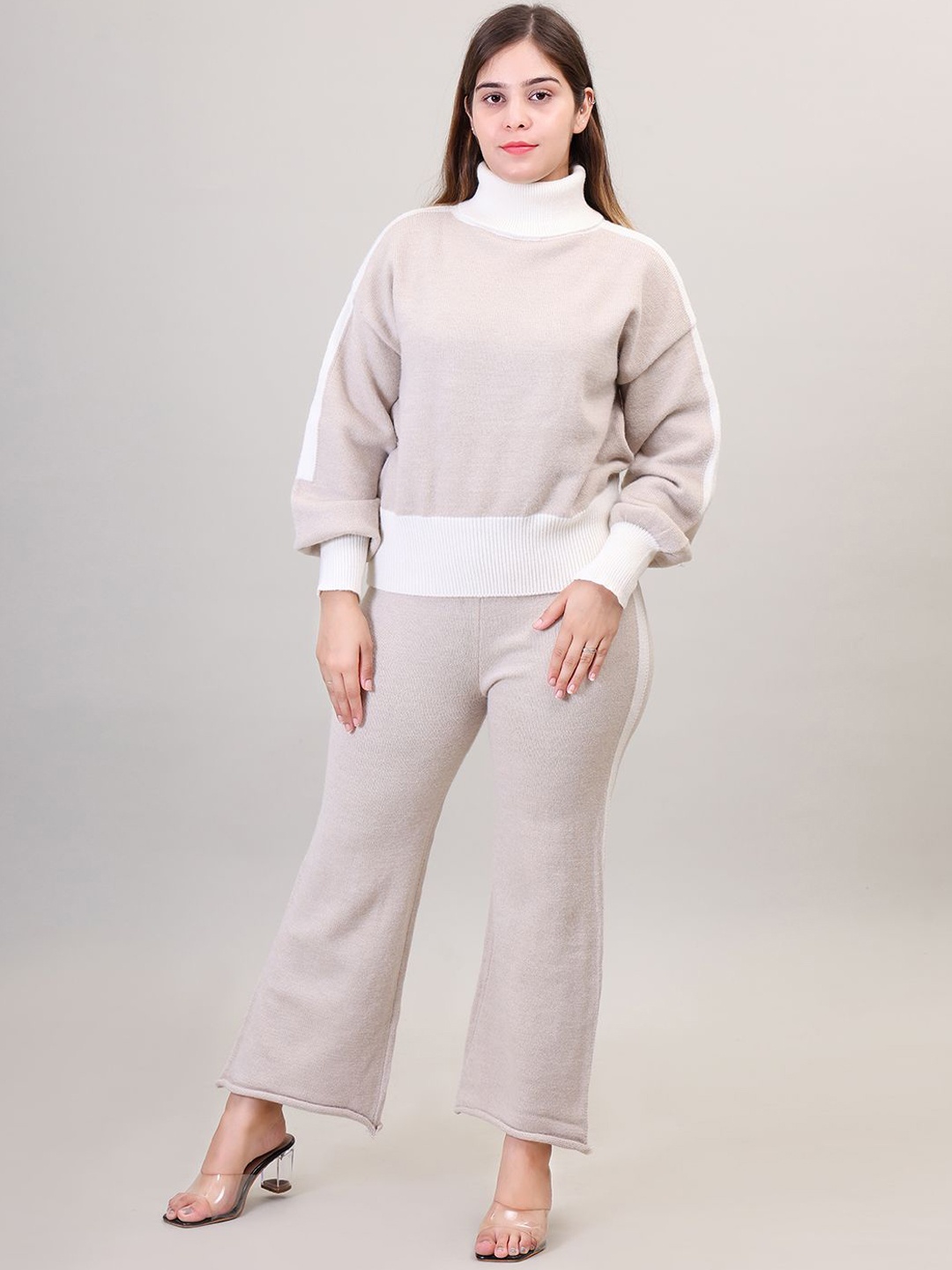 

Camey Colourblocked High Neck Pure Woollen Sweater With Trousers, Beige