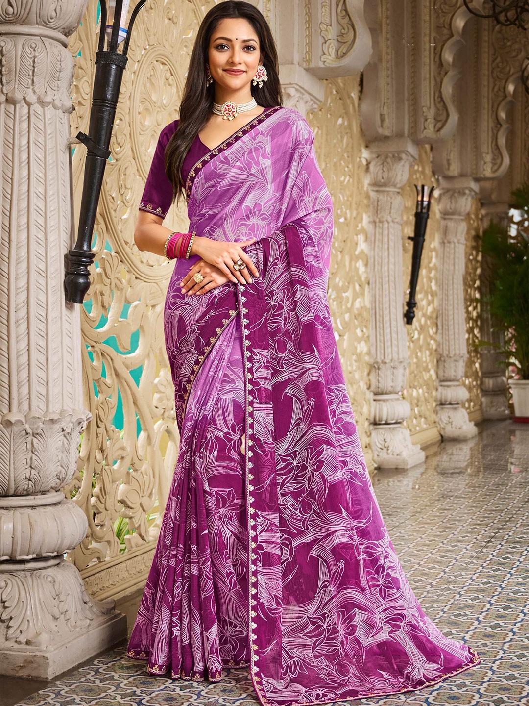 

Laxmipati Floral Printed Sequinned Saree, Pink