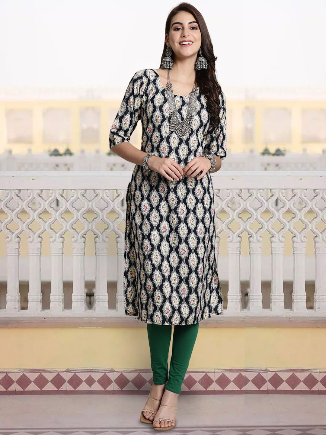 

7Threads Floral Printed Round Neck Straight Kurta, Black