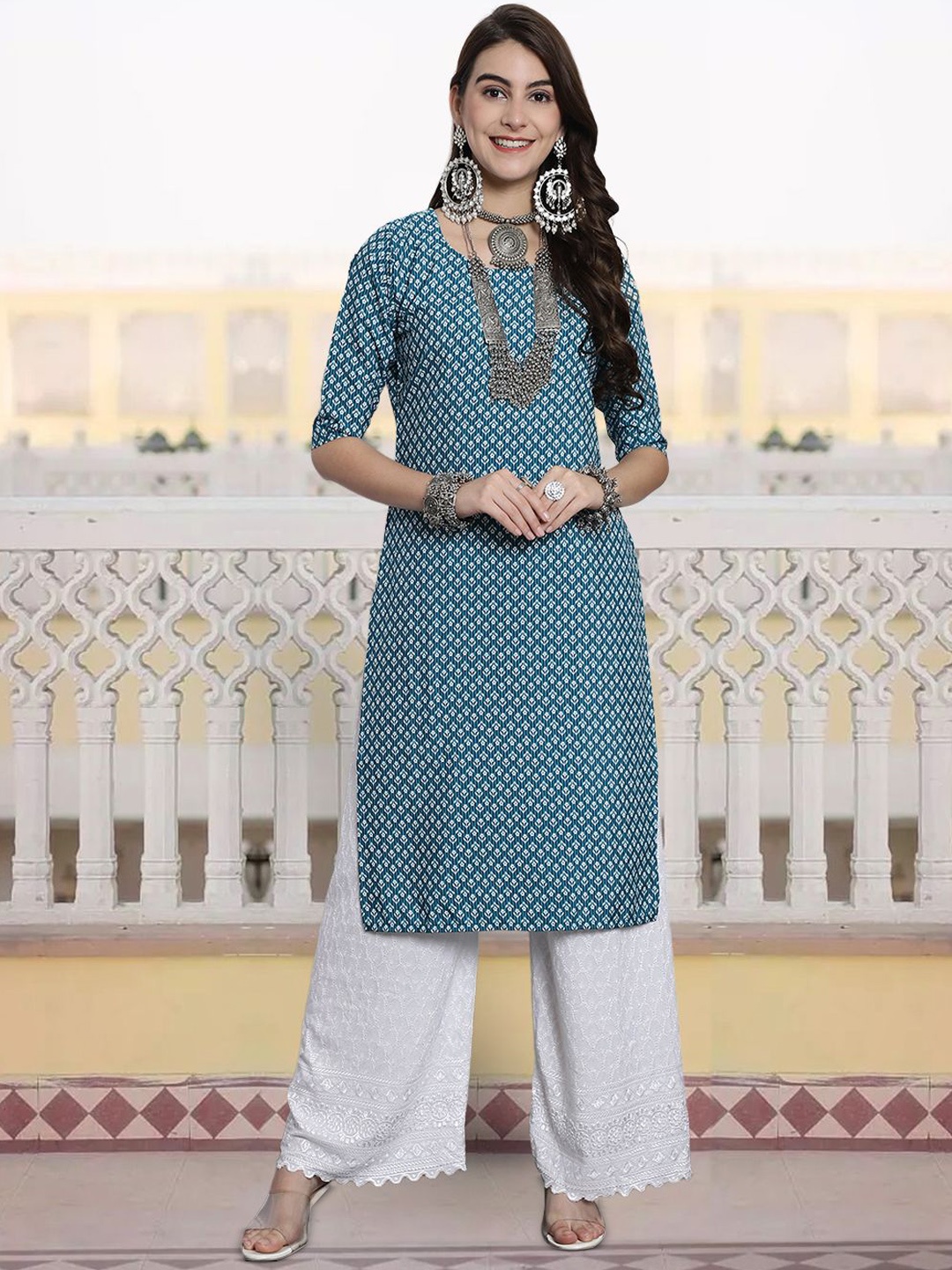 

7Threads Floral Printed Round Neck Straight Kurta, Blue