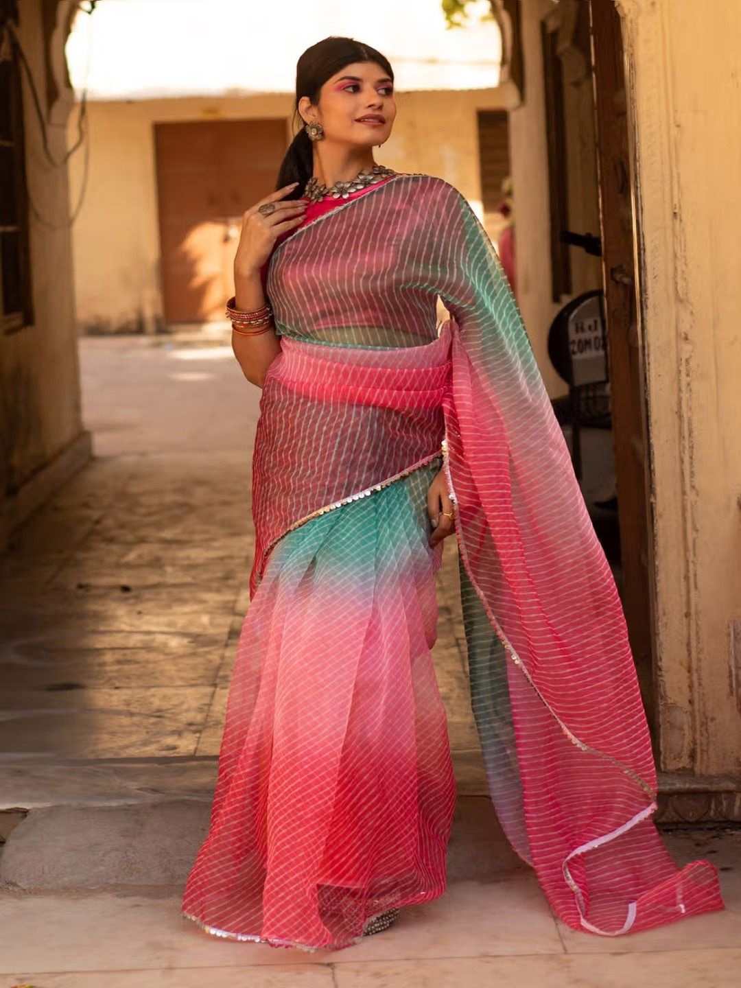 

SANJANA SILK Striped Sequinned Organza Saree, Pink