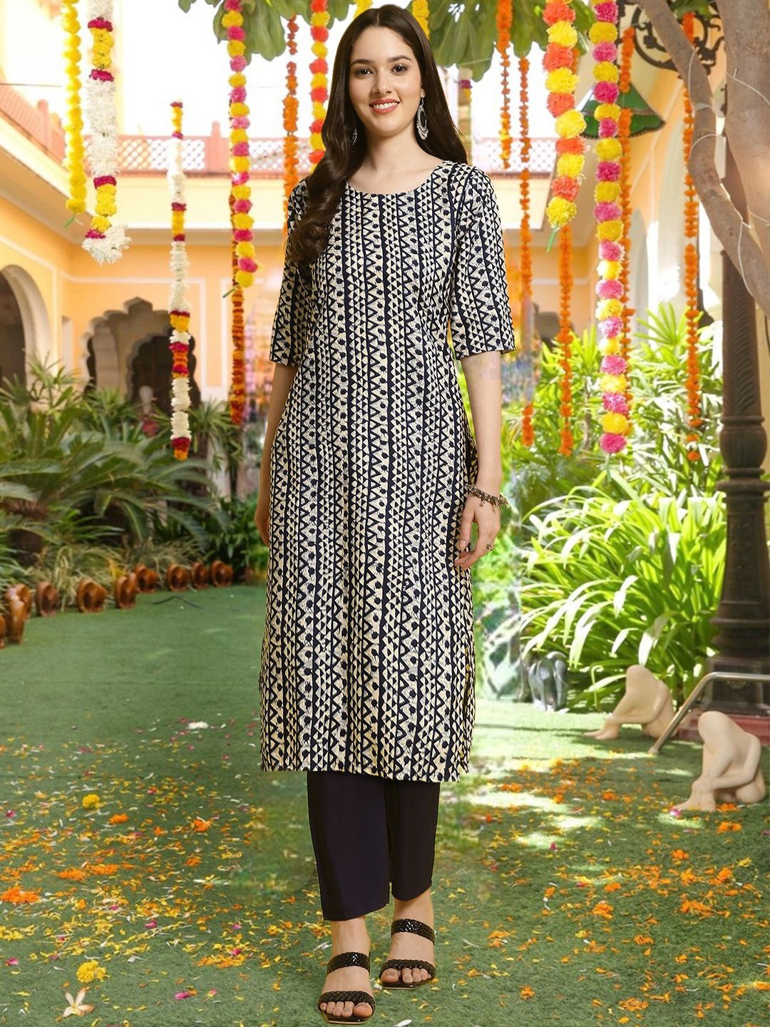 

7Threads Women Printed Flared Sleeves Mirror Work Floral Crepe Kurta, Multi