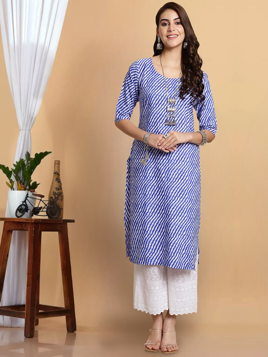 

7Threads Women Striped Flared Sleeves Thread Work Floral Crepe Kurta, Multi
