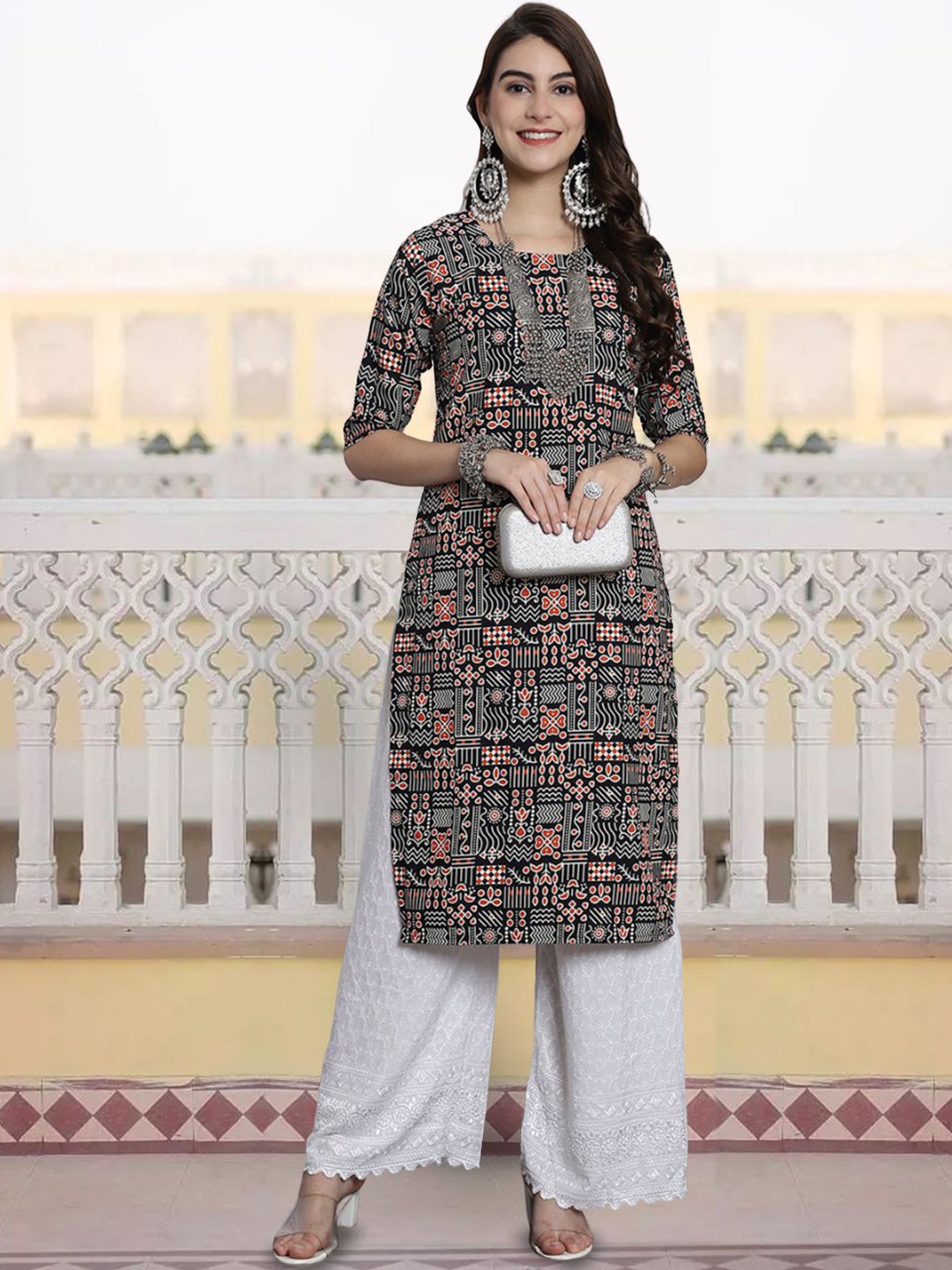 

7Threads Geometric Printed Round Neck Crepe Straight Kurta, Black