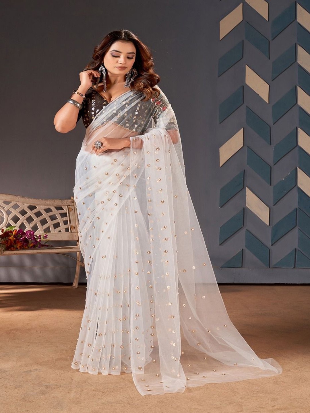 

SANJANA SILK Floral Sequinned Net Saree, White