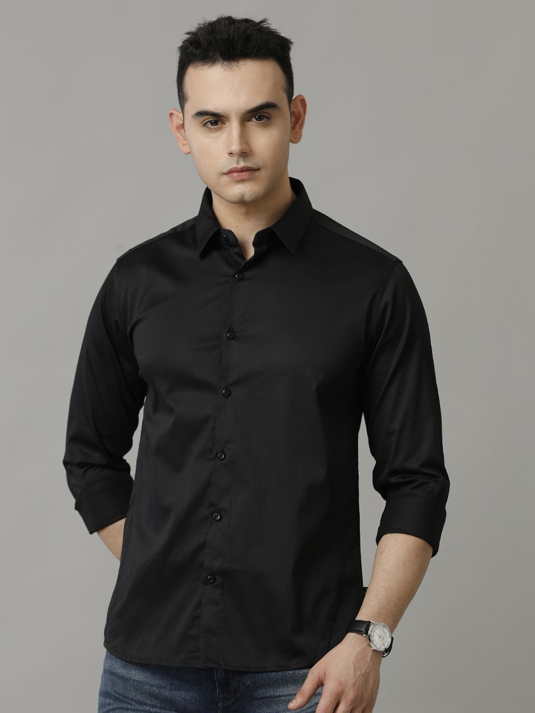 

Voi Jeans Men Slim Fit Opaque Casual Shirt, Black