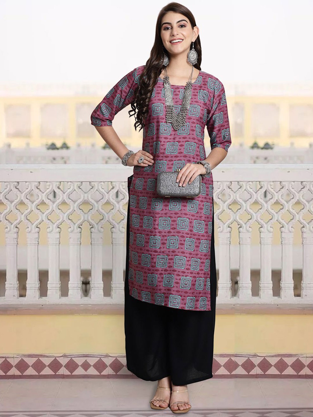 

7Threads Geometric Printed Straight Kurta, Maroon