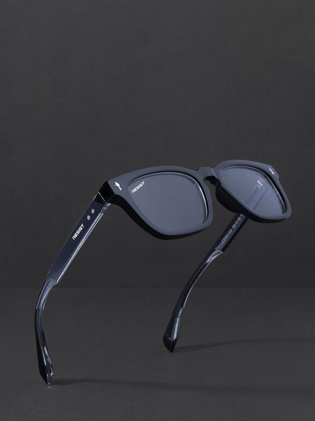 

RESIST EYEWEAR Unisex Wayfarer Sunglasses with UV Protected Lens, Transparent