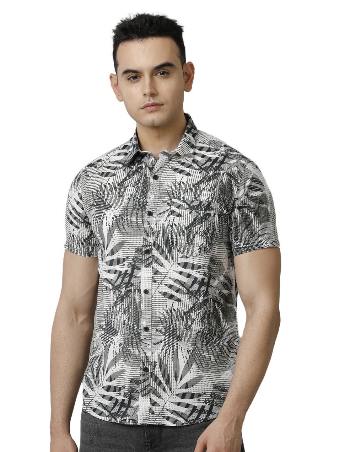 

Voi Jeans Men Slim Fit Floral Opaque Printed Casual Shirt, Blue
