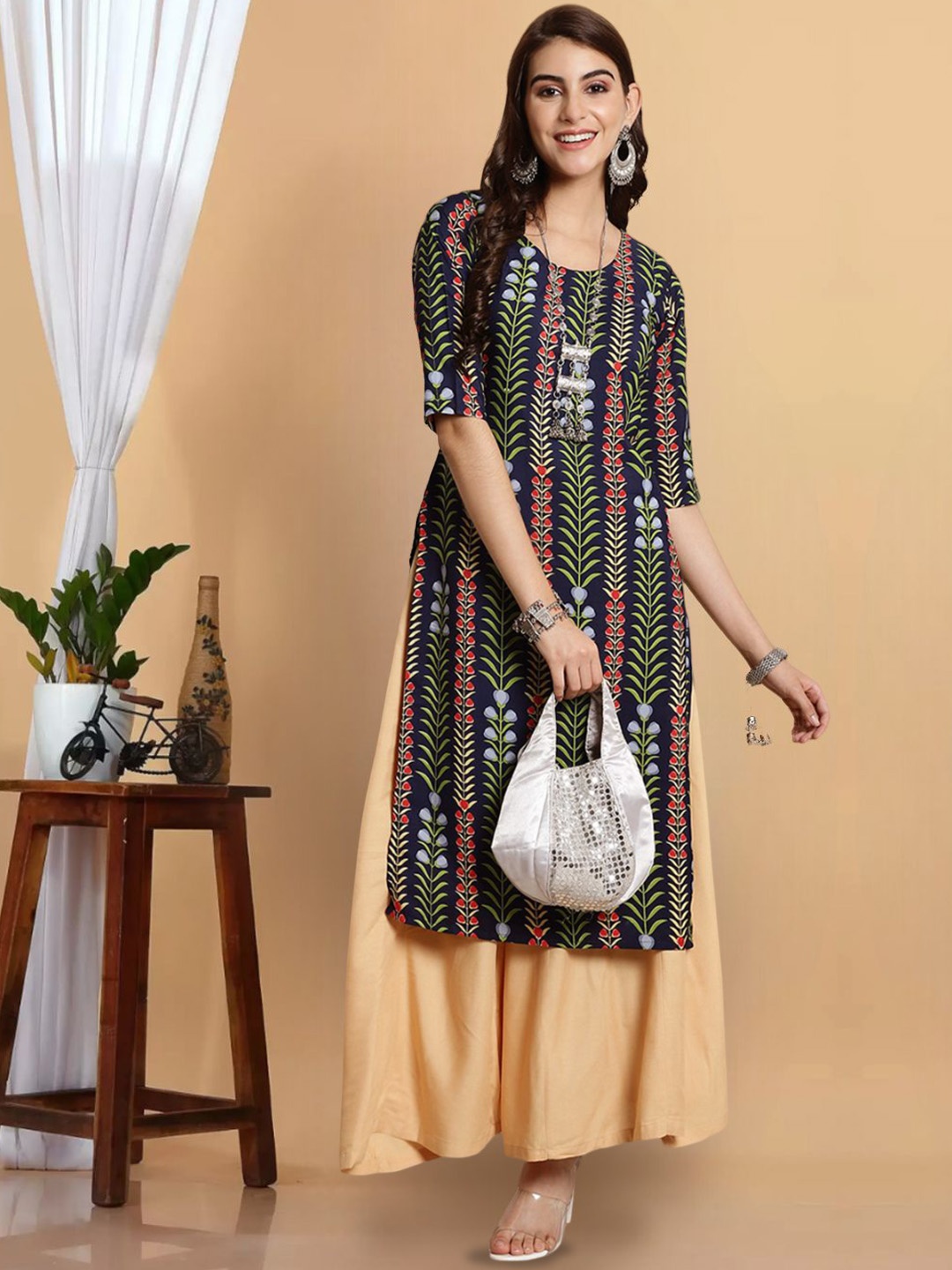 

7Threads Women Geometric Striped Thread Work Floral Crepe Kurta, Multi
