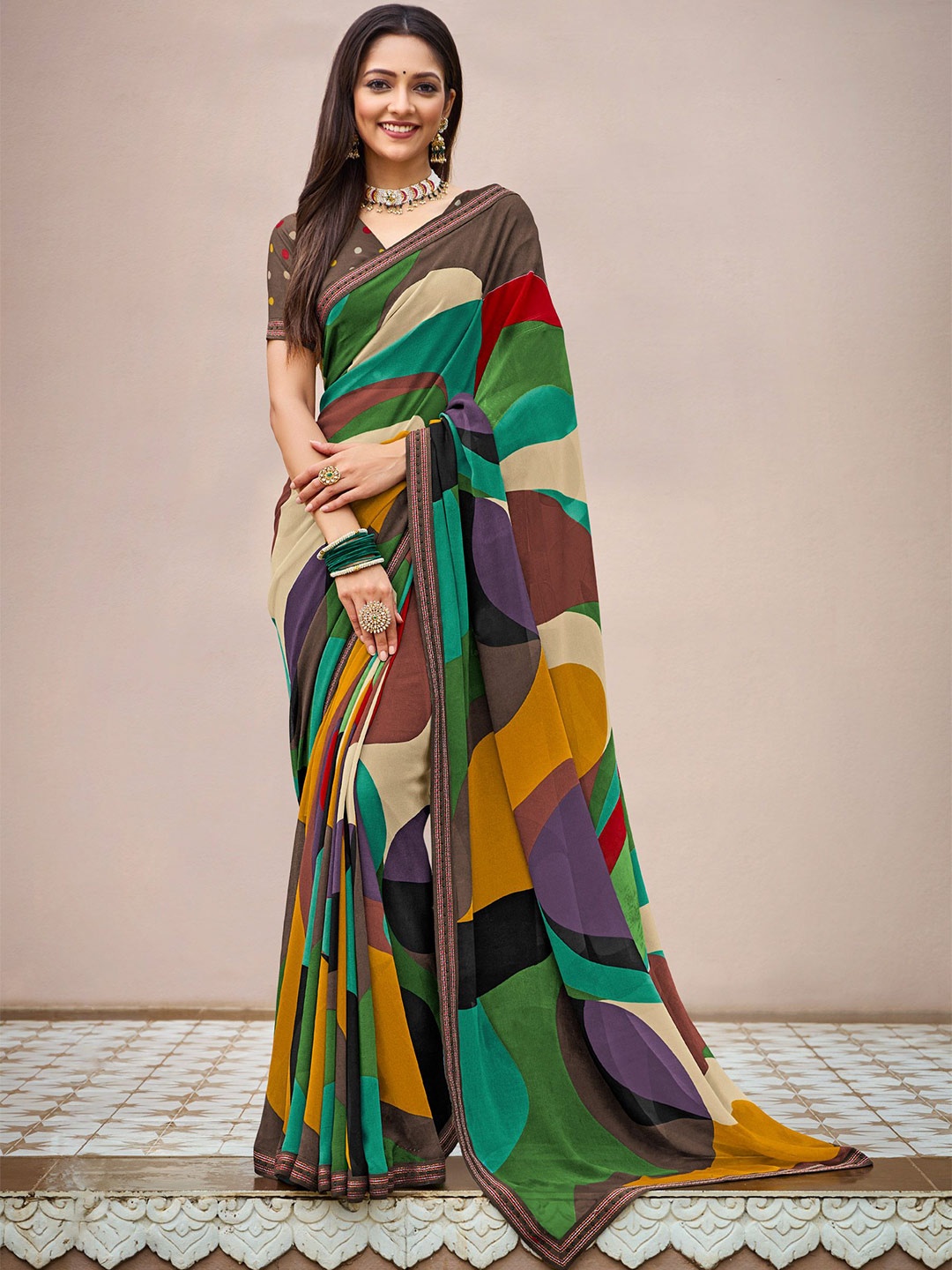 

Laxmipati Printed Abstract saree with blouse piece, Green