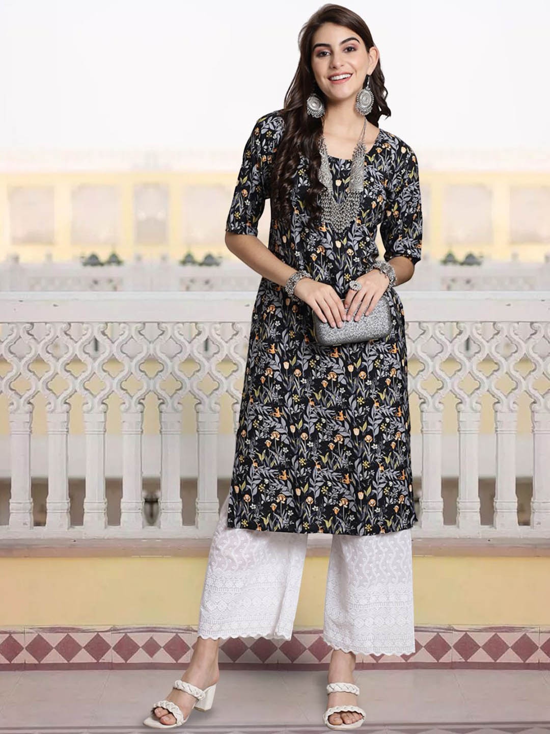 

7Threads Floral Printed Round Neck Crepe Straight Kurta, Black