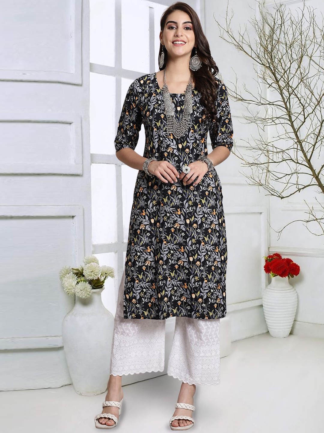 

7Threads Floral Printed Straight Kurta, Black