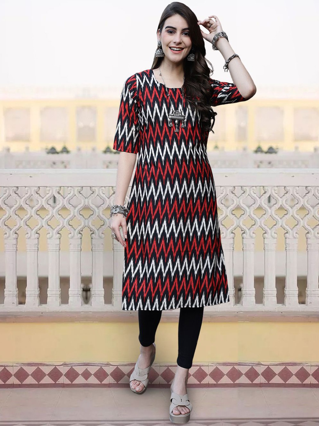 

7Threads Geometric Printed Round Neck Straight Kurta, Black