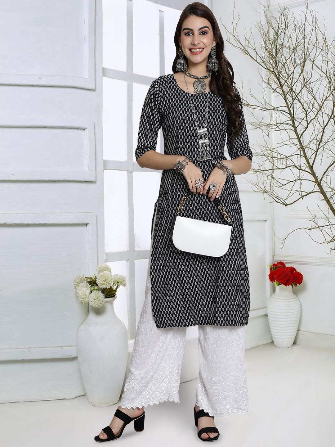 

7Threads Women Geometric Mirror Work Floral Crepe Kurta, Multi