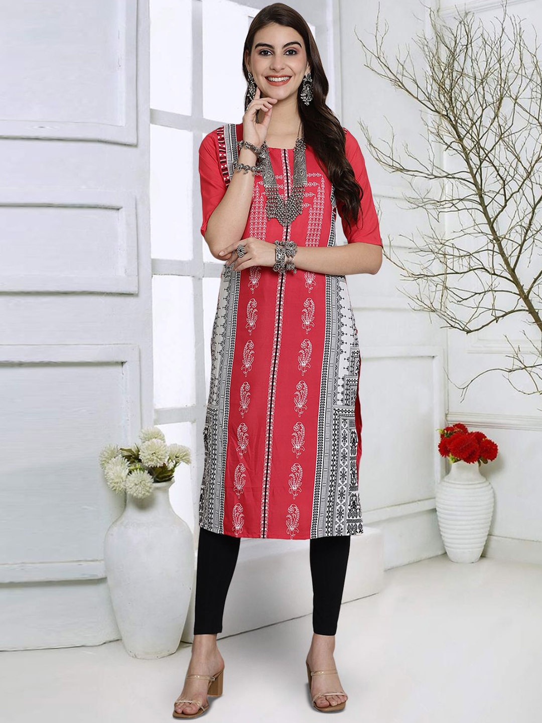 

7Threads Floral Printed Round Neck Straight Kurta, Red