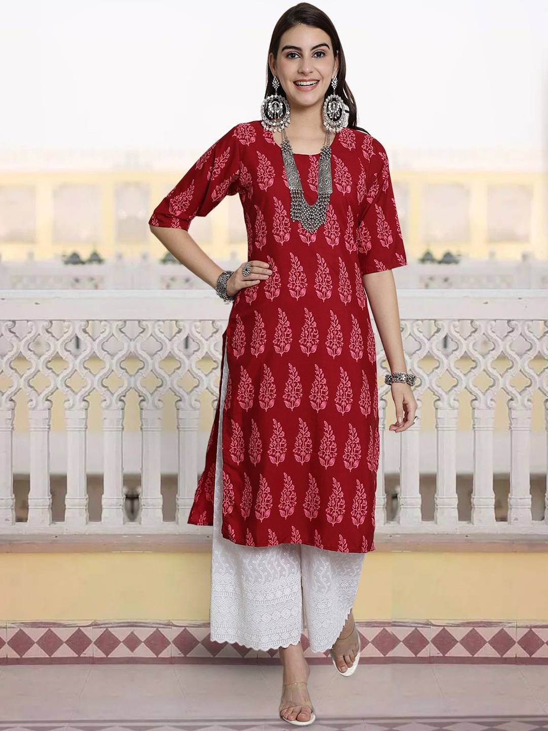 

KALINI Floral Printed Straight Kurta, Maroon