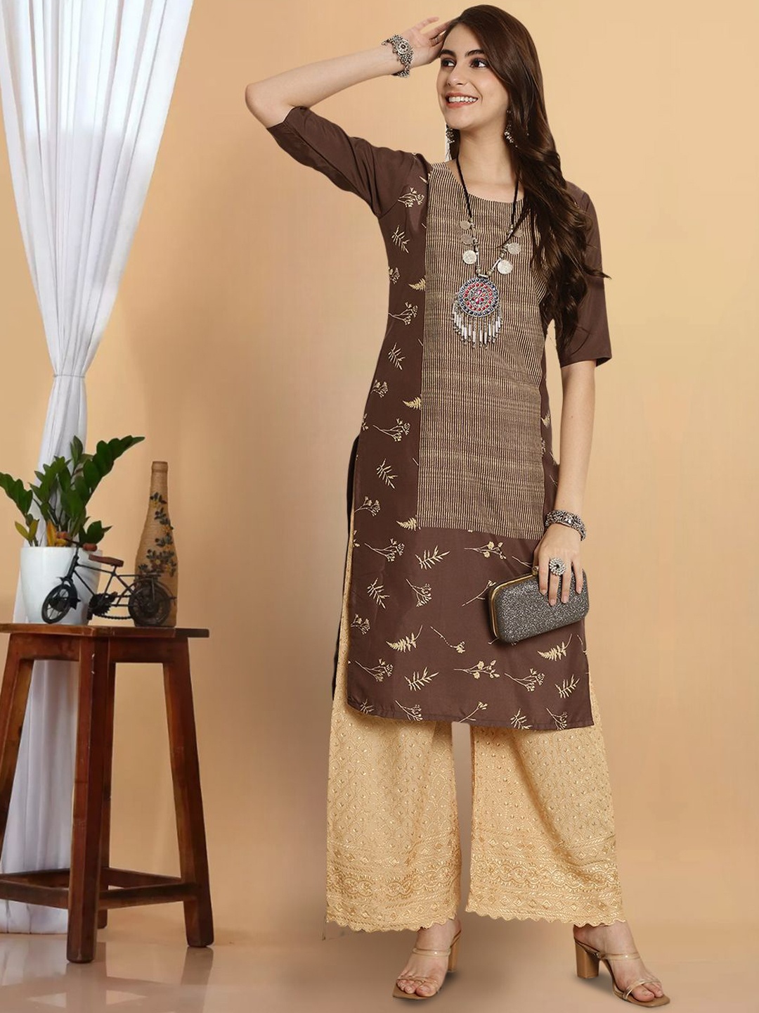 

7Threads Floral Printed Round Neck Straight Kurta, Brown