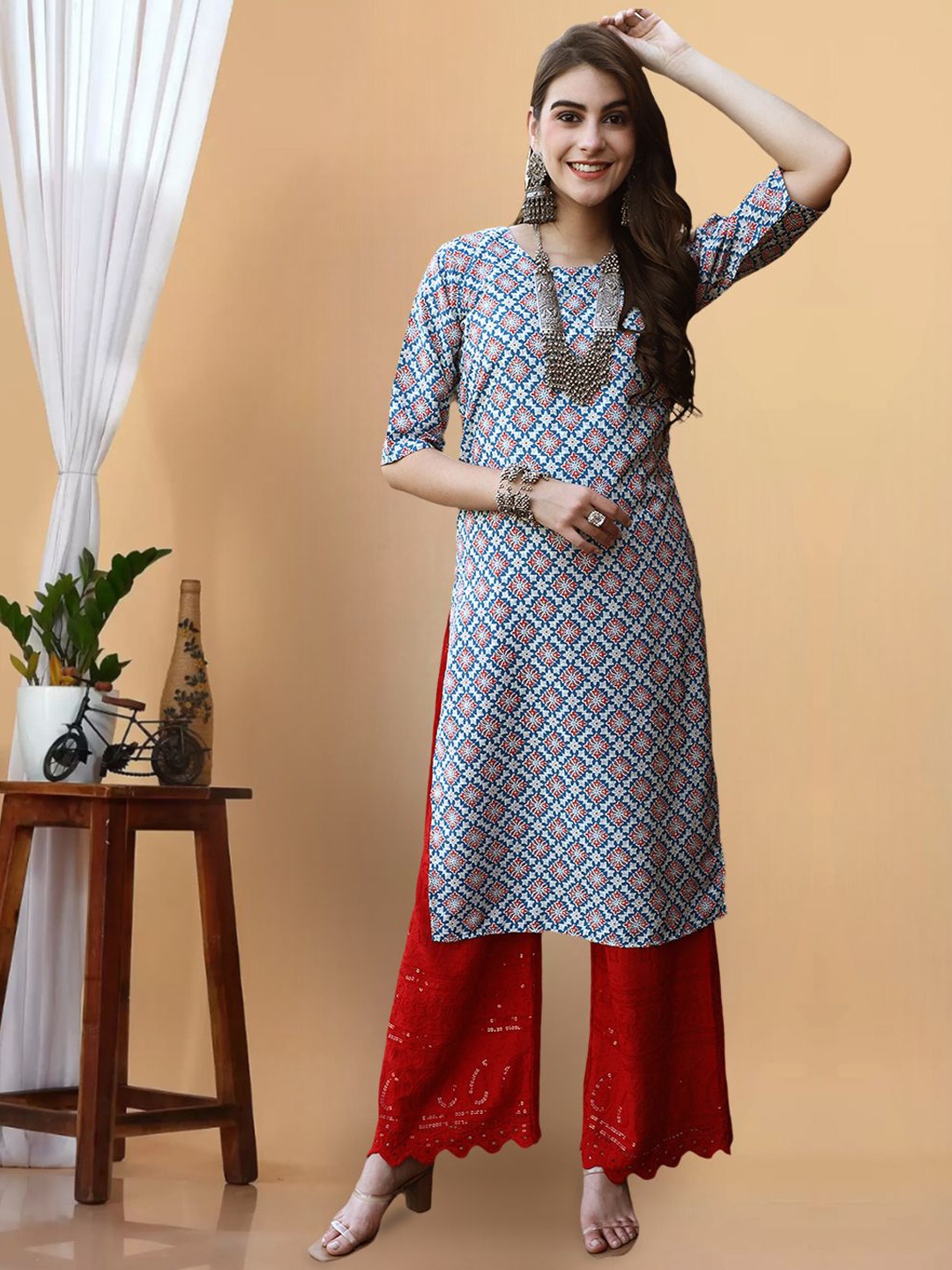 

7Threads Floral Printed Crepe Straight Kurta, Blue