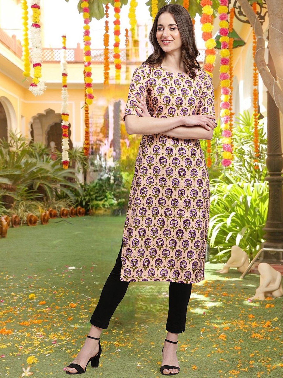 

7Threads Ethnic Motifs Printed Round Neck Regular Crepe Straight Kurta, Peach