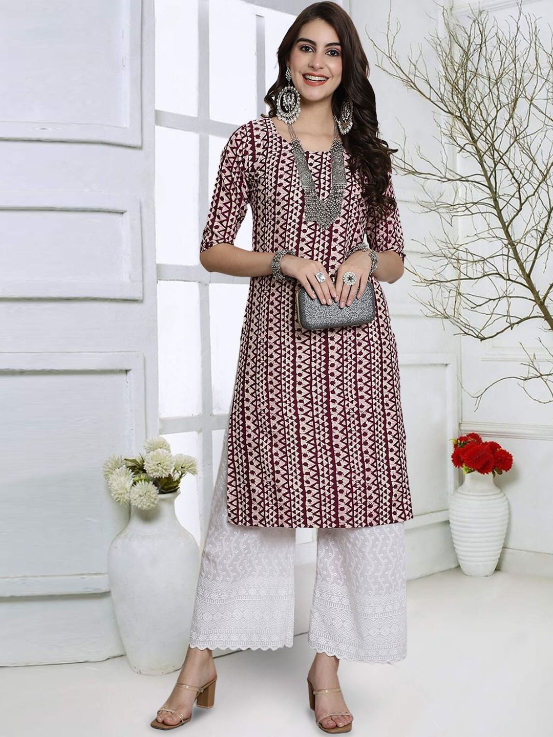 

7Threads Geometric Printed Round Neck Straight Kurta, Purple