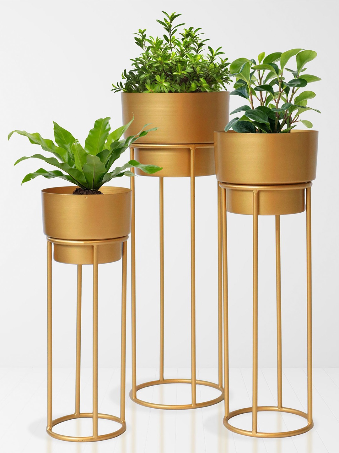 

TRUSTBASKET Gold Toned 3 Pieces Metal Decorative Floor Stand Planters