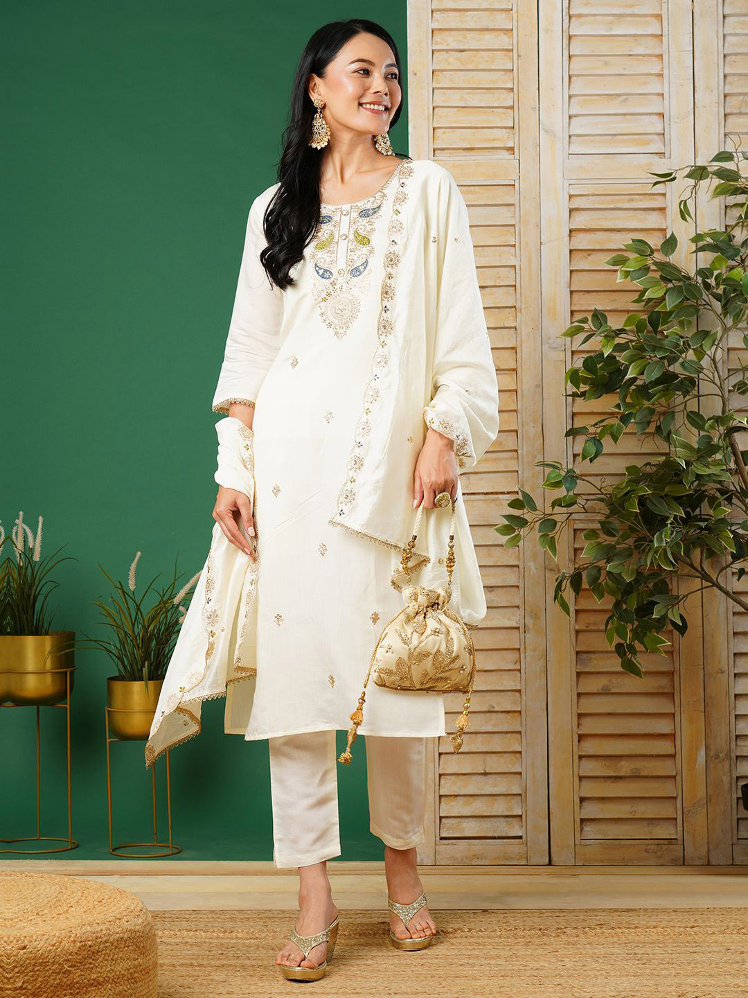 

CARTYSHOP Ethnic Motifs Embroidered Thread Work Straight Kurta with Trousers & Dupatta, Cream