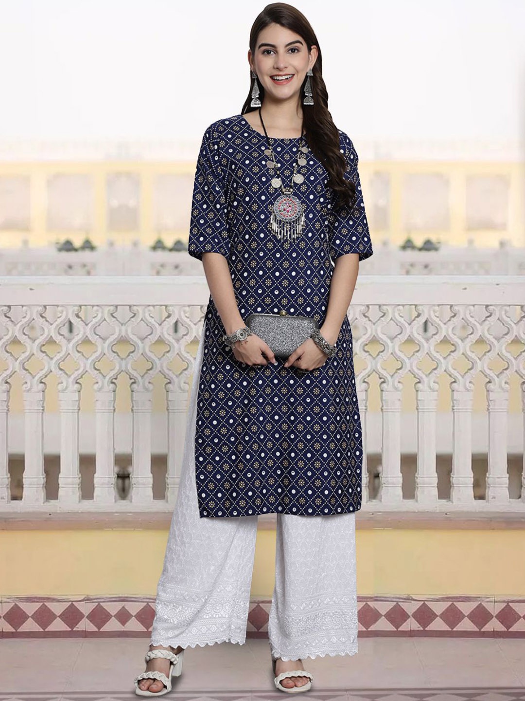 

7Threads Floral Printed Round Neck Straight Kurta, Blue