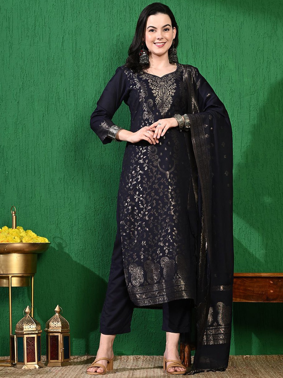 

Sangria Paisley Woven Design Winter Pashmina Zari Kurta With Trousers & Dupatta, Navy blue