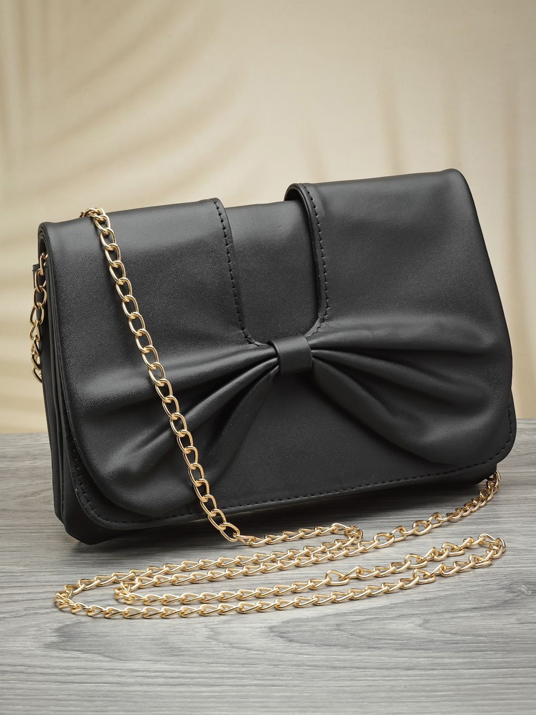 

LaFille Women Solid Sling Bag, Black