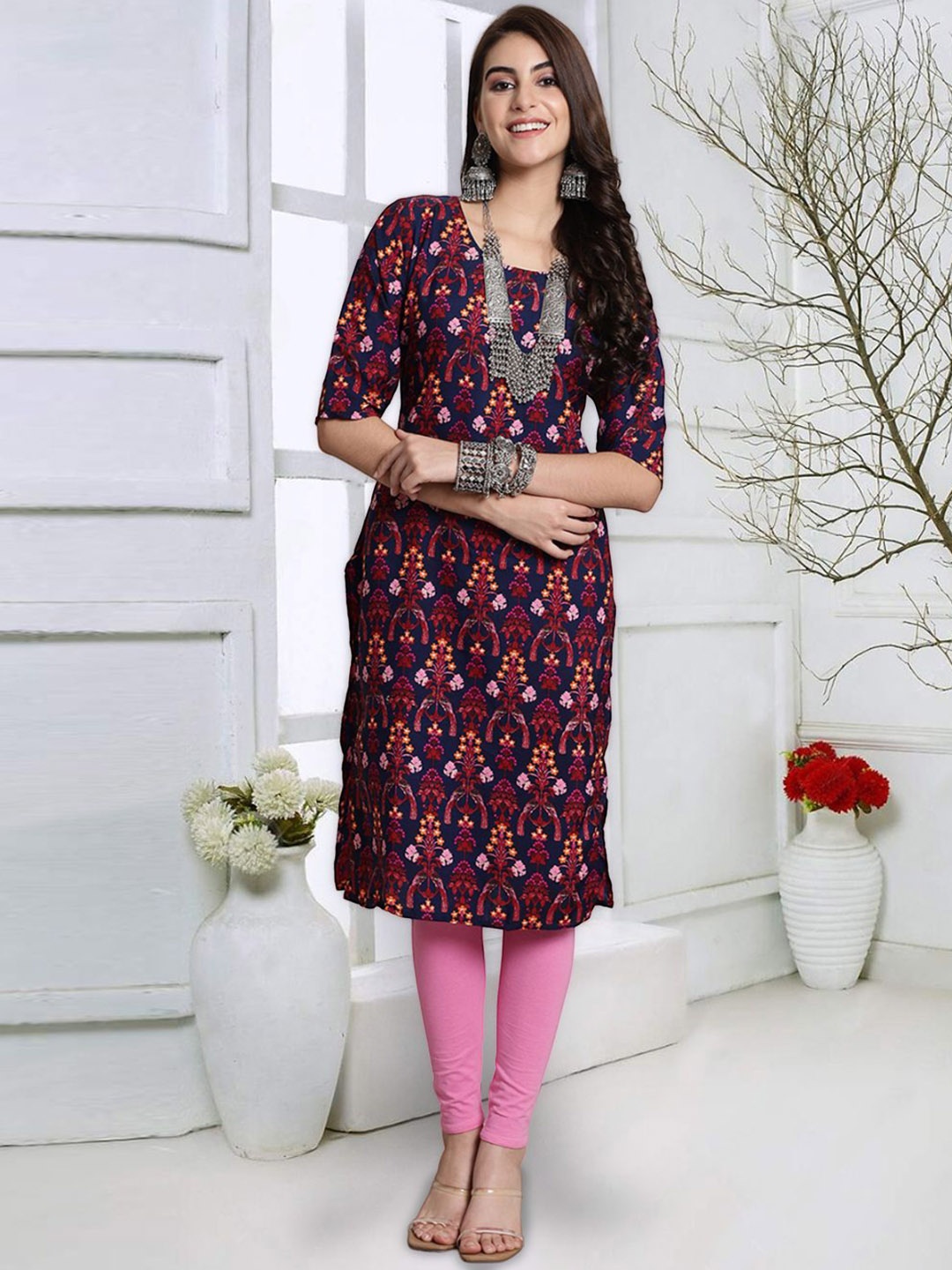 

7Threads Women Keyhole Neck Thread Work Floral Crepe Kurta, Multi