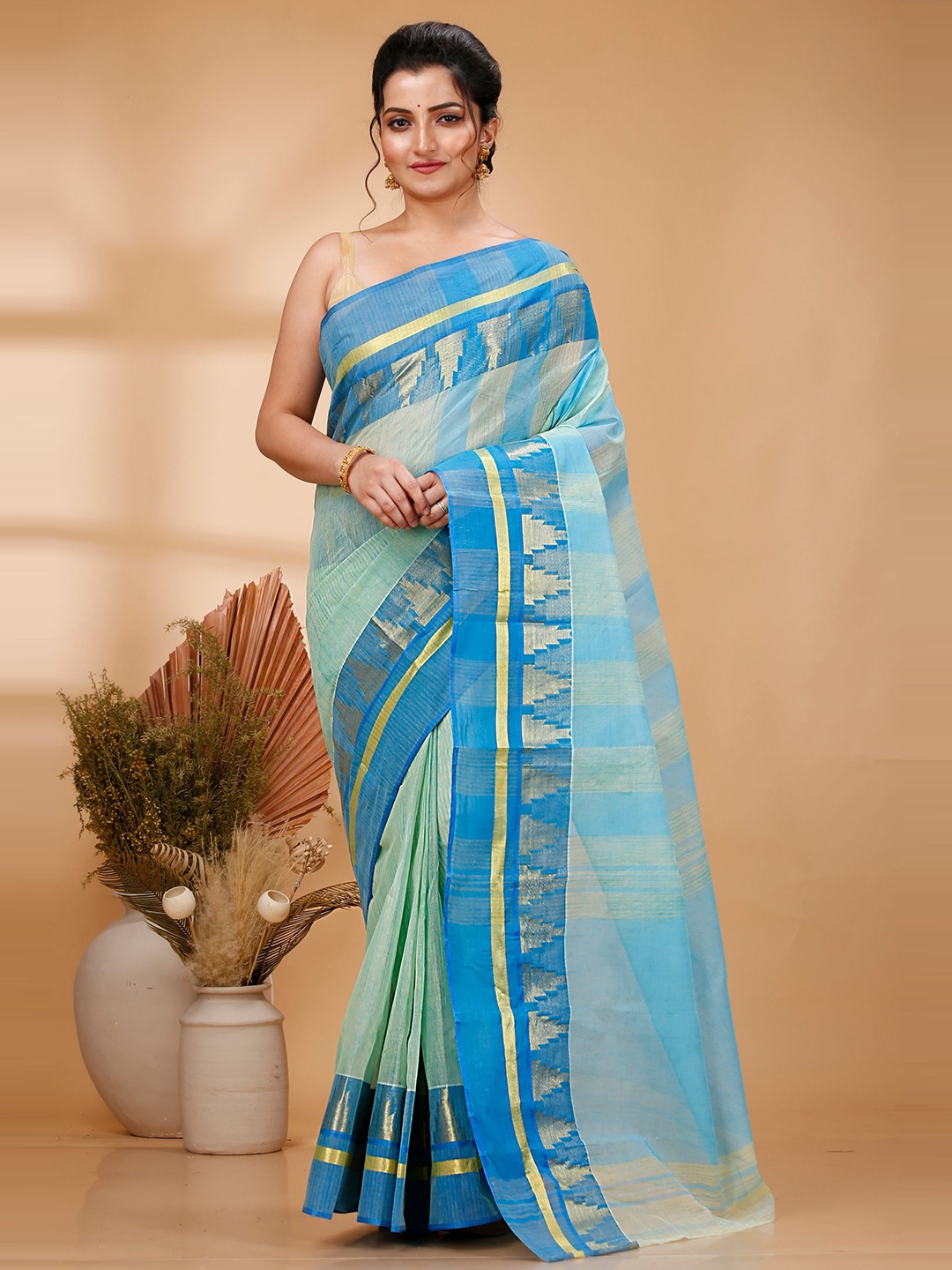 

DipDiya Striped Zari Pure Cotton Taant Saree, Blue