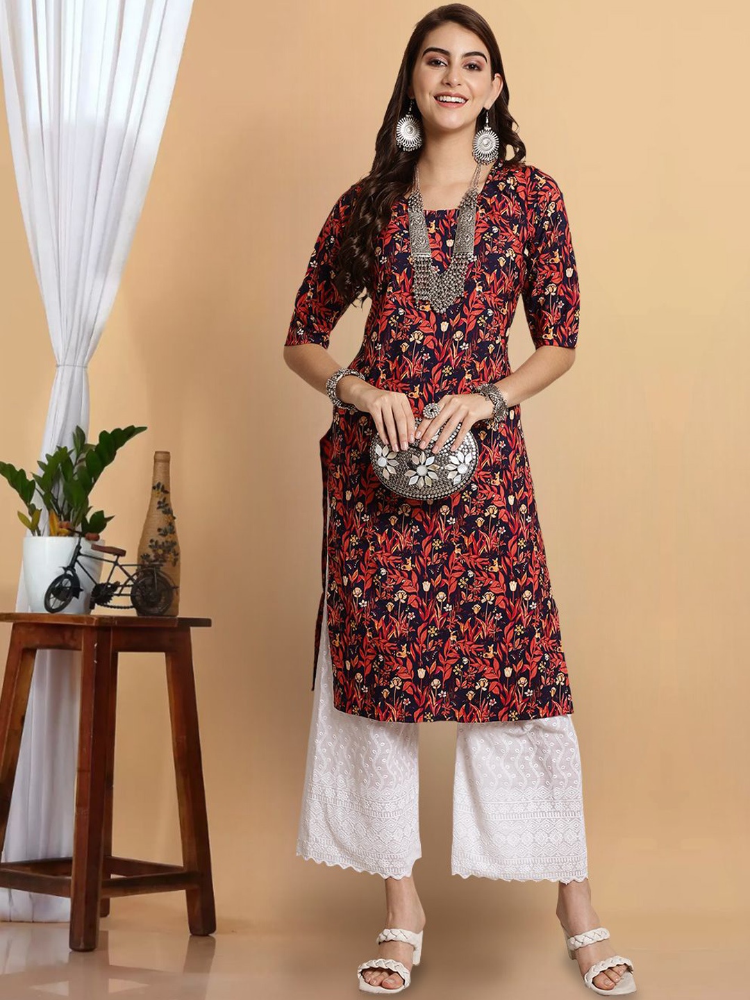 

7Threads Floral Printed Crepe Straight Kurta, Navy blue