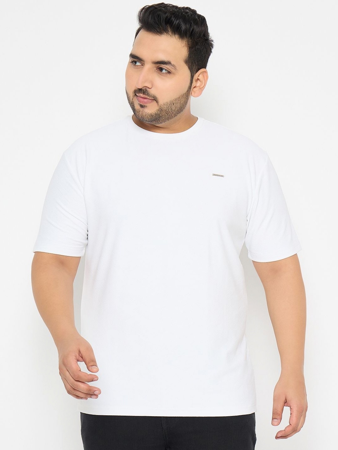 

Parcel Yard Men Plus Size Solid Round Neck Cotton Relaxed Fit T-Shirt, White