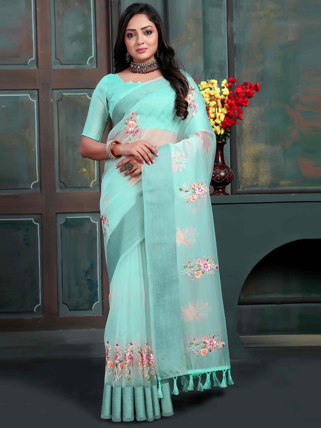 

Munir Floral Sequinned Organza Saree, Blue