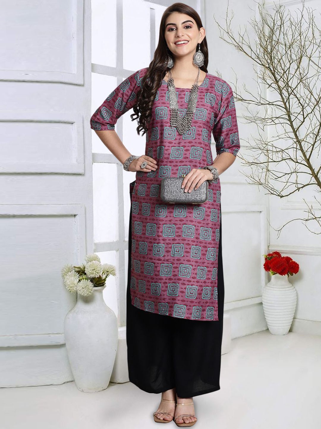 

7Threads Geometric Printed Round Neck Crepe Straight Kurta, Pink