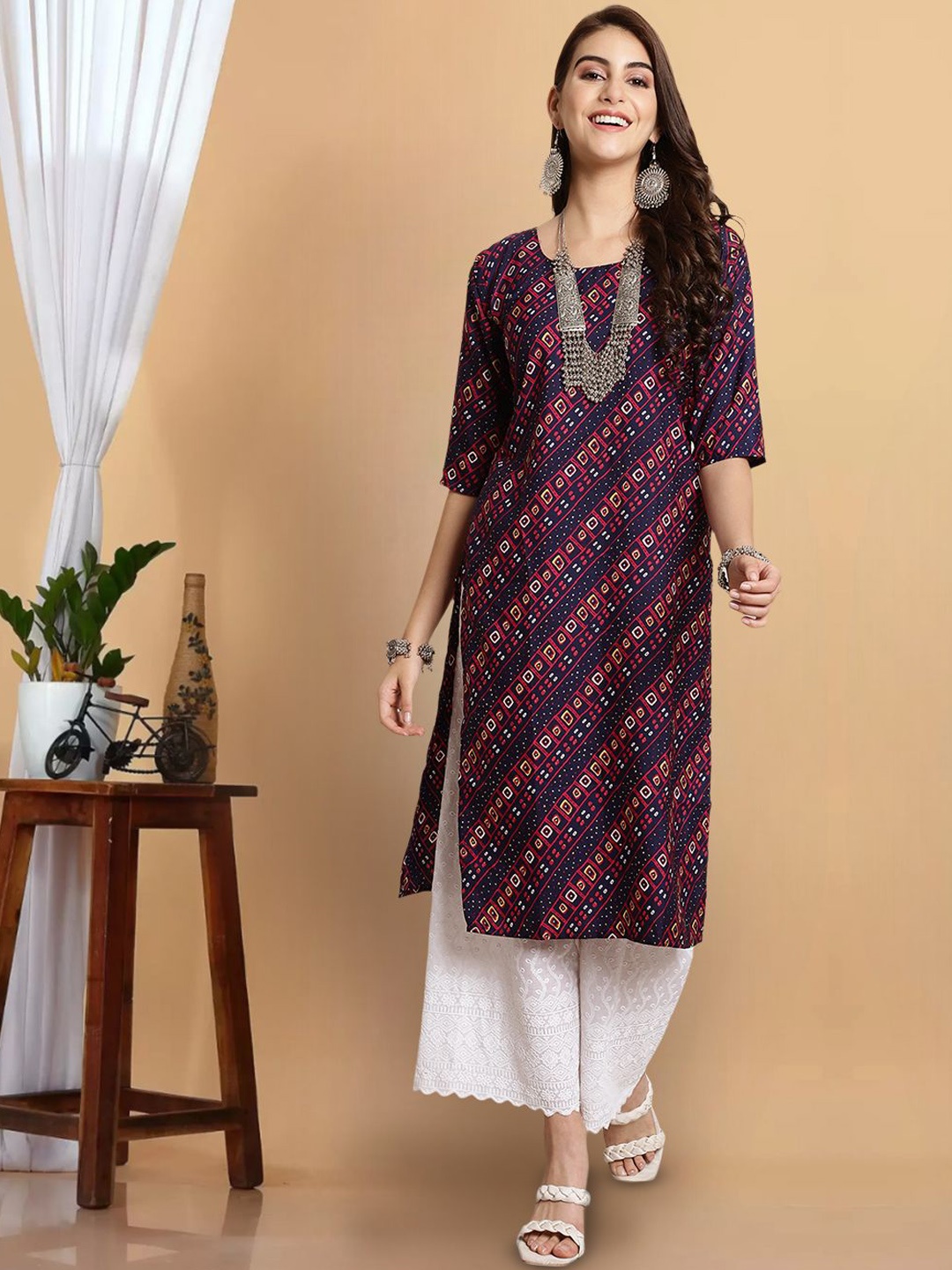

7Threads Bandhani Printed Crepe Straight Kurta, Navy blue