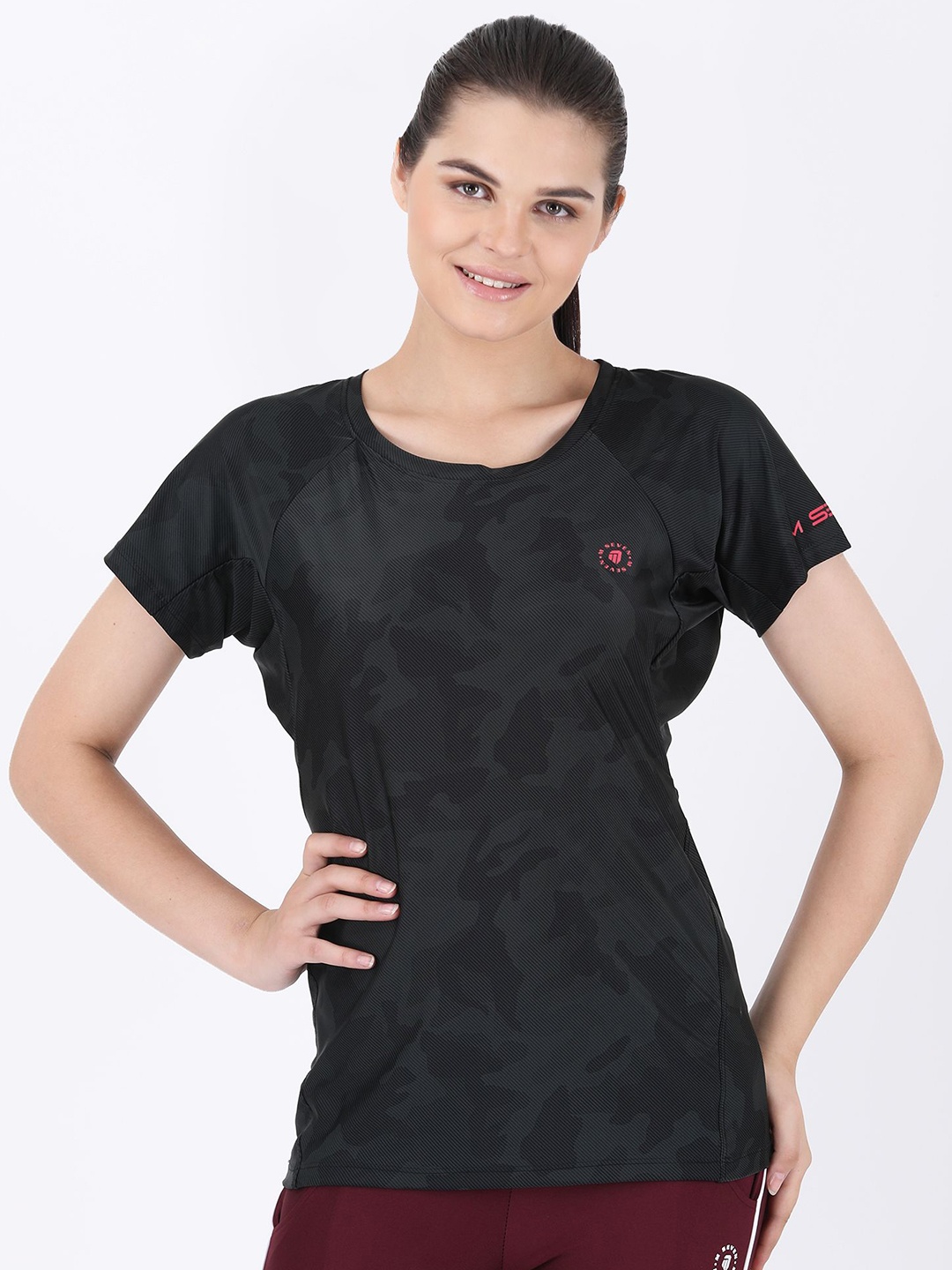

M7 EMPIRE Women Self design Regular top, Green